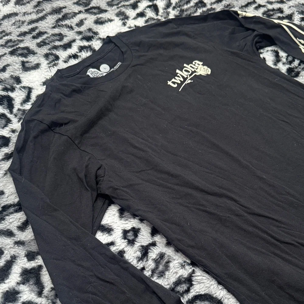 TWLOHA Black Long Sleeve Tee - Picture 3 of 7